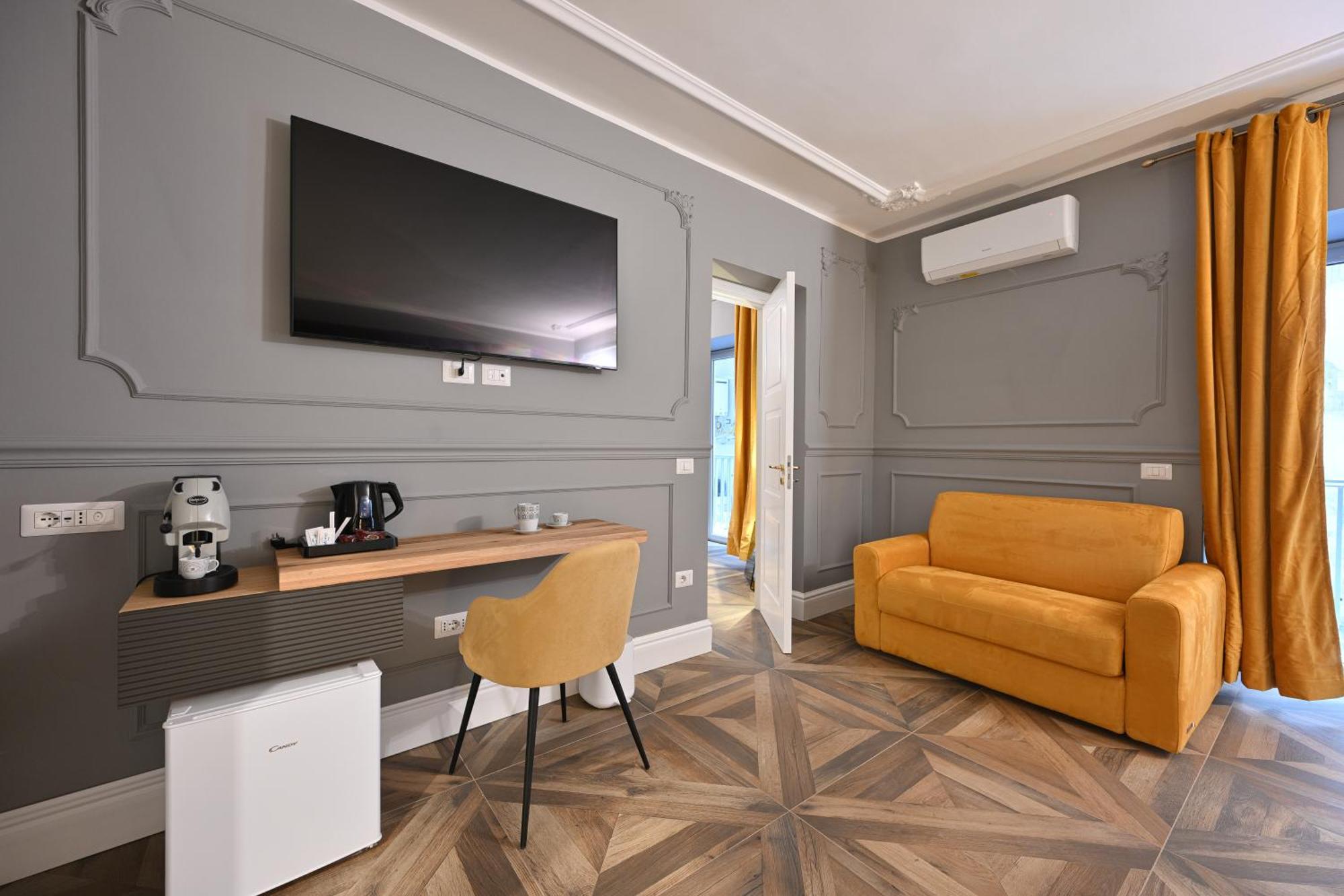Toledo 424 Suite Naples Exterior photo