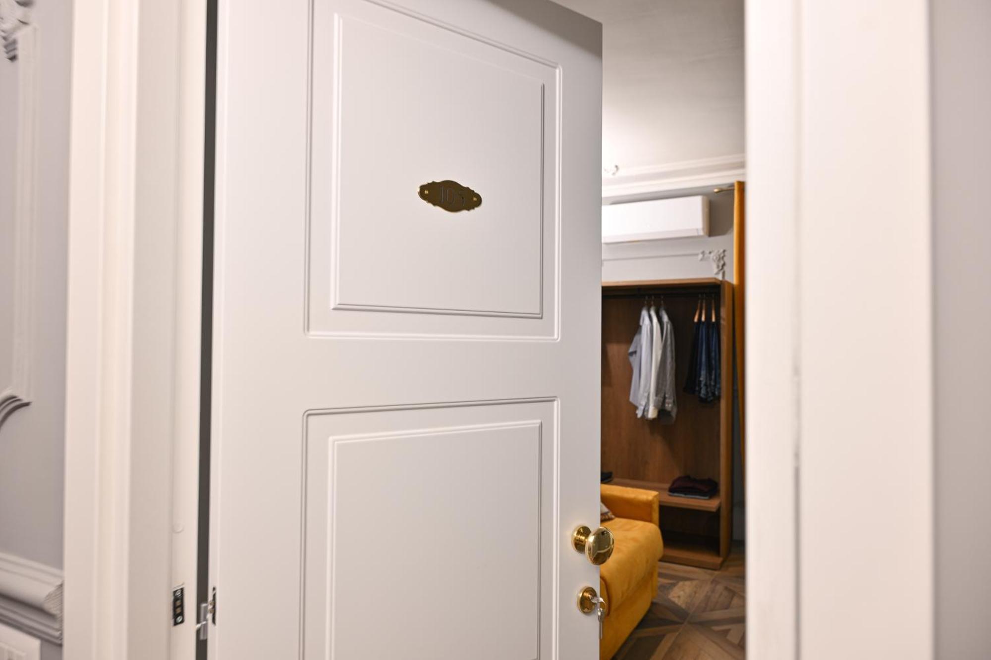Toledo 424 Suite Naples Exterior photo